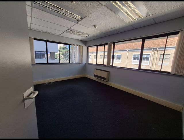 323M² OFFICE TO LET IN SANDTON CENTRAL